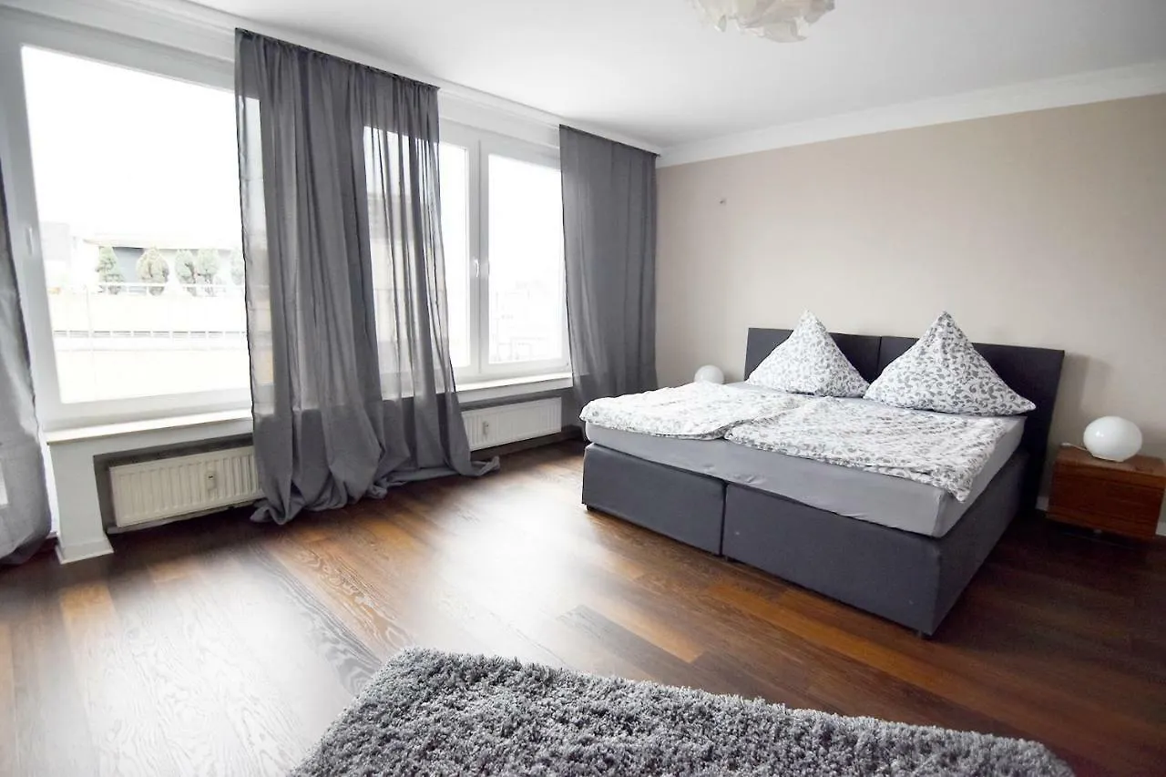 Penthouse Apartment mit Rundumterrasse Köln
