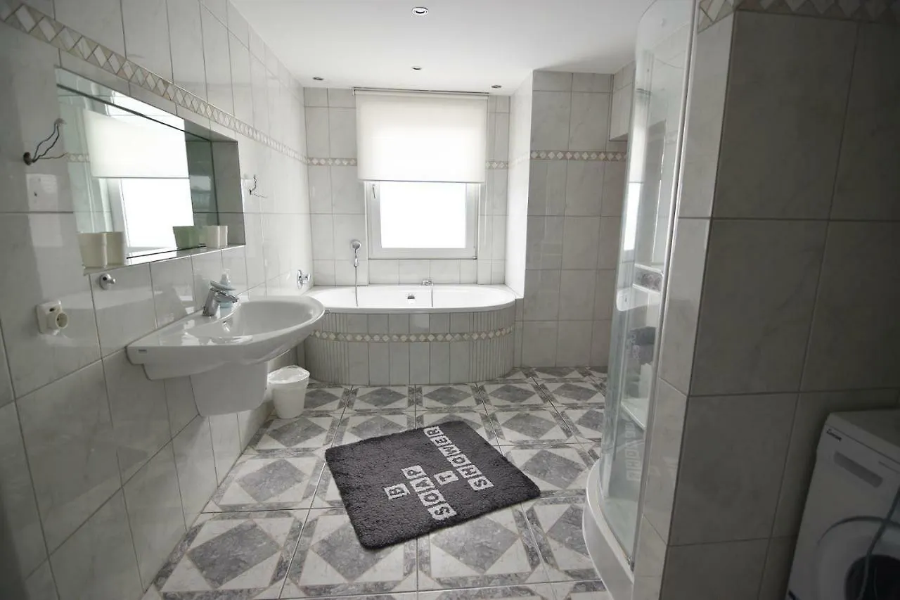 Penthouse Apartment mit Rundumterrasse Köln